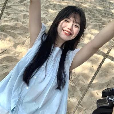 怕羞的黄莺